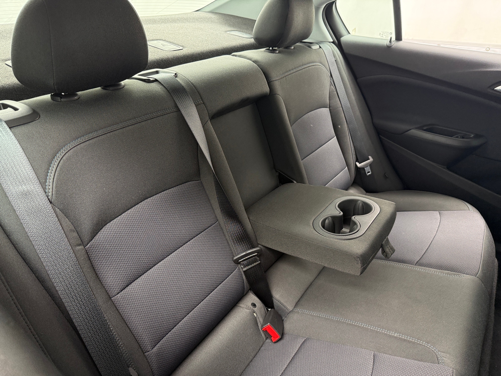 Thumbnail: 2019 Chevrolet Cruze - 6
