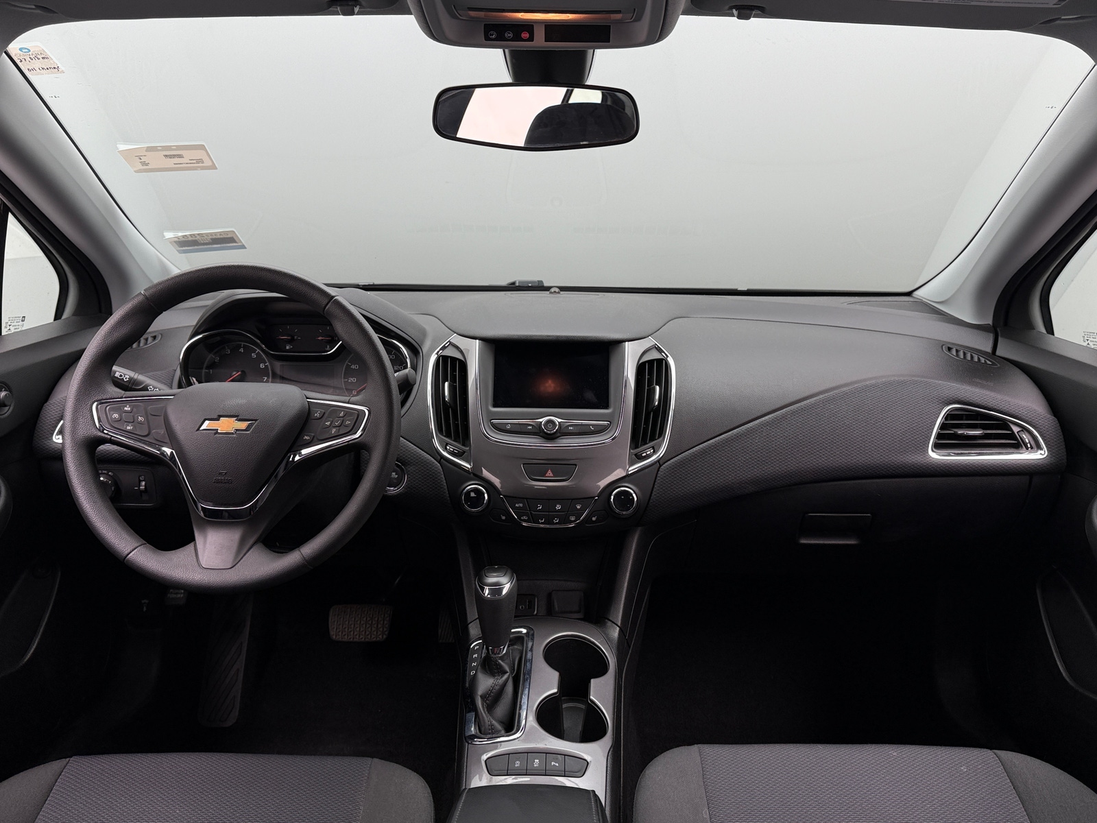Thumbnail: 2019 Chevrolet Cruze - 3