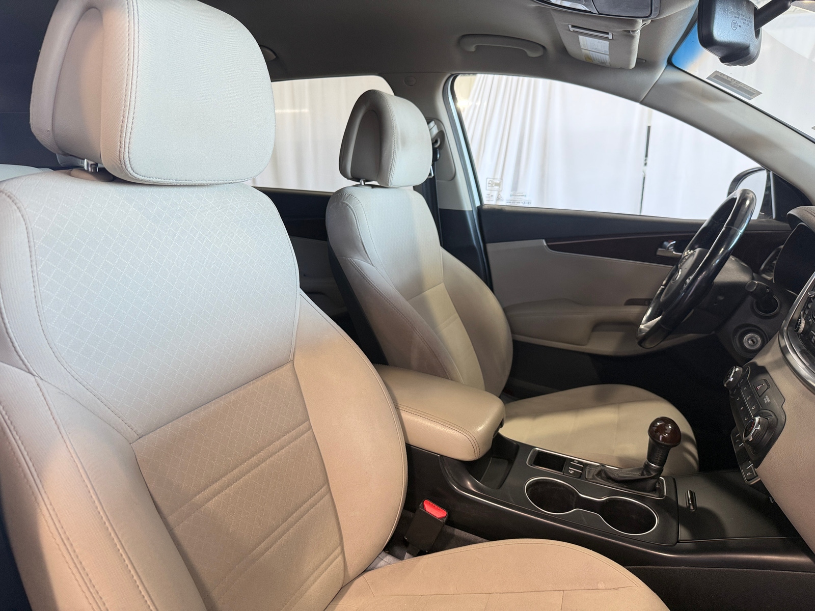 Thumbnail: 2016 Kia Sorento - 2