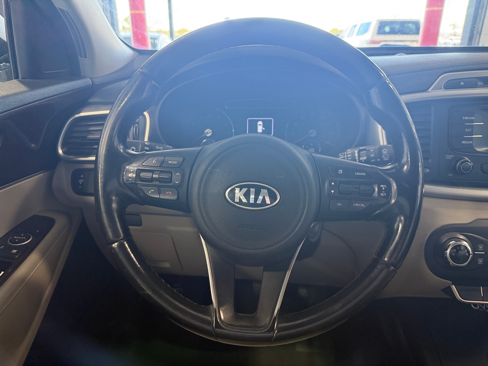 Thumbnail: 2016 Kia Sorento - 5