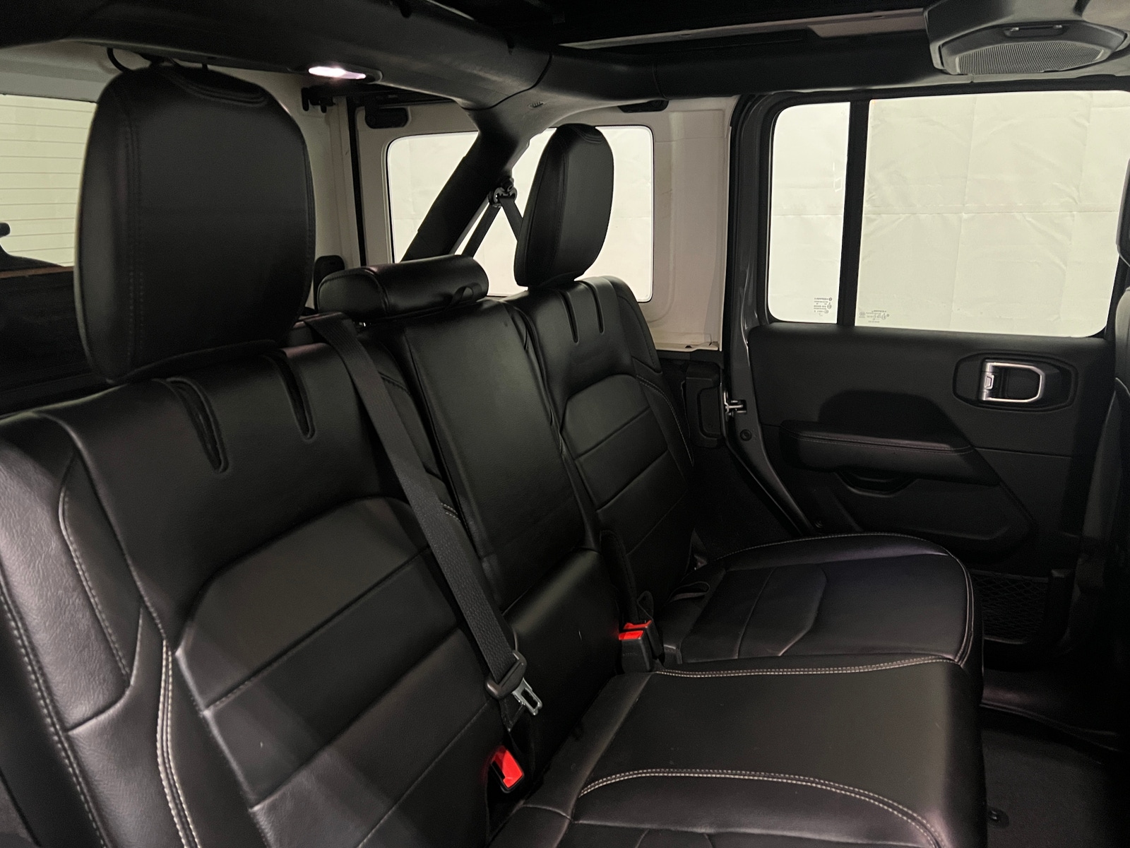 Thumbnail: 2022 Jeep Wrangler - 5