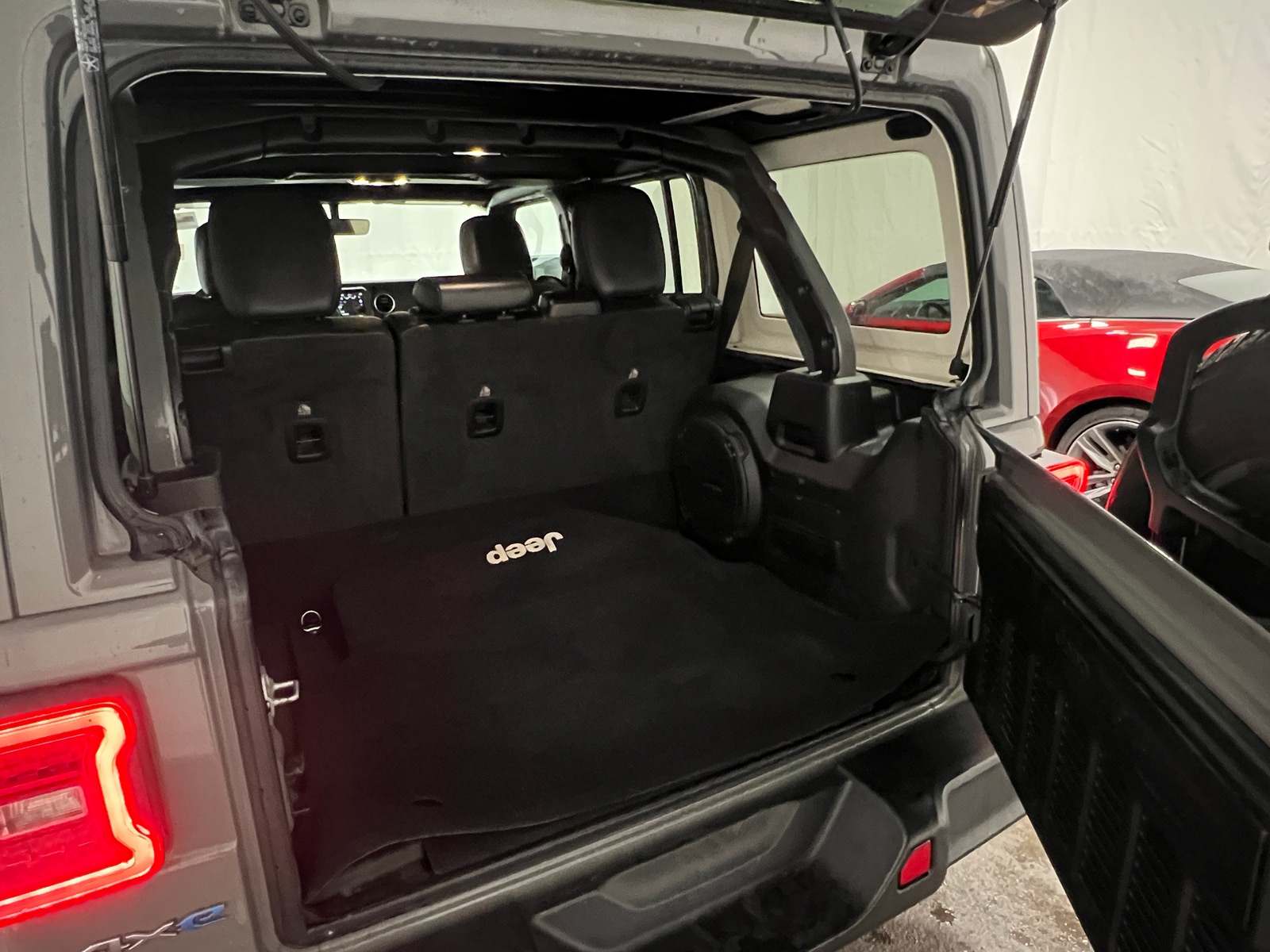 Thumbnail: 2022 Jeep Wrangler - 6