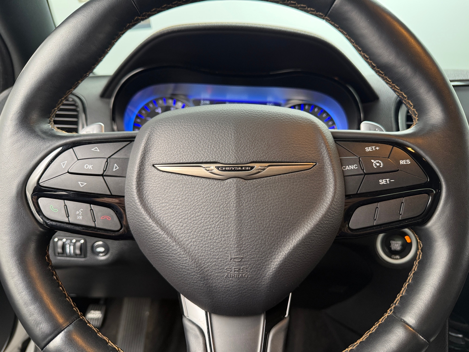 Thumbnail: 2017 Chrysler 300 - 4