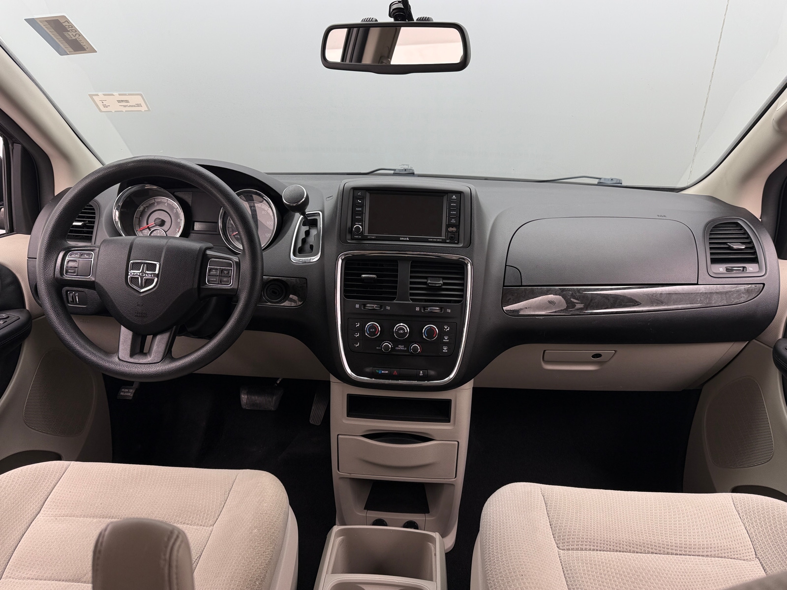 Thumbnail: 2019 Dodge Grand Caravan - 3