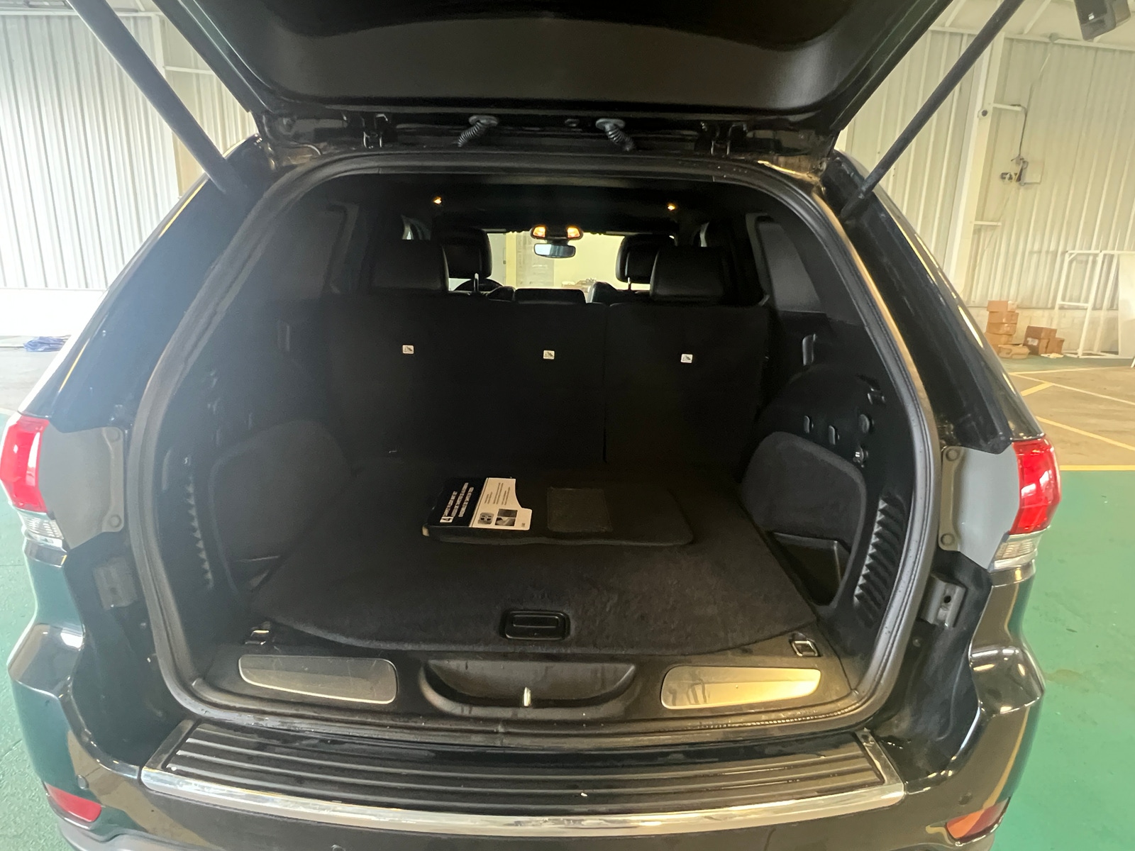 Thumbnail: 2019 Jeep Grand Cherokee - 6