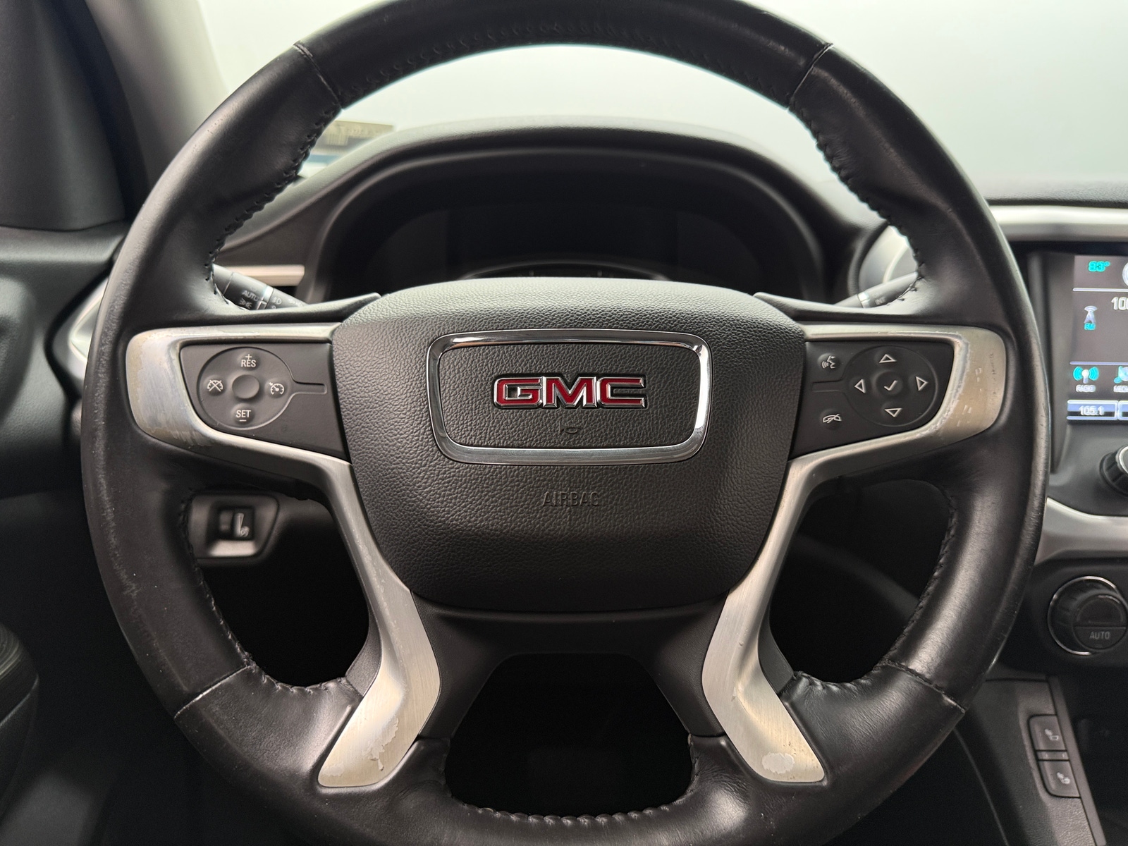 Thumbnail: 2017 GMC Acadia - 4