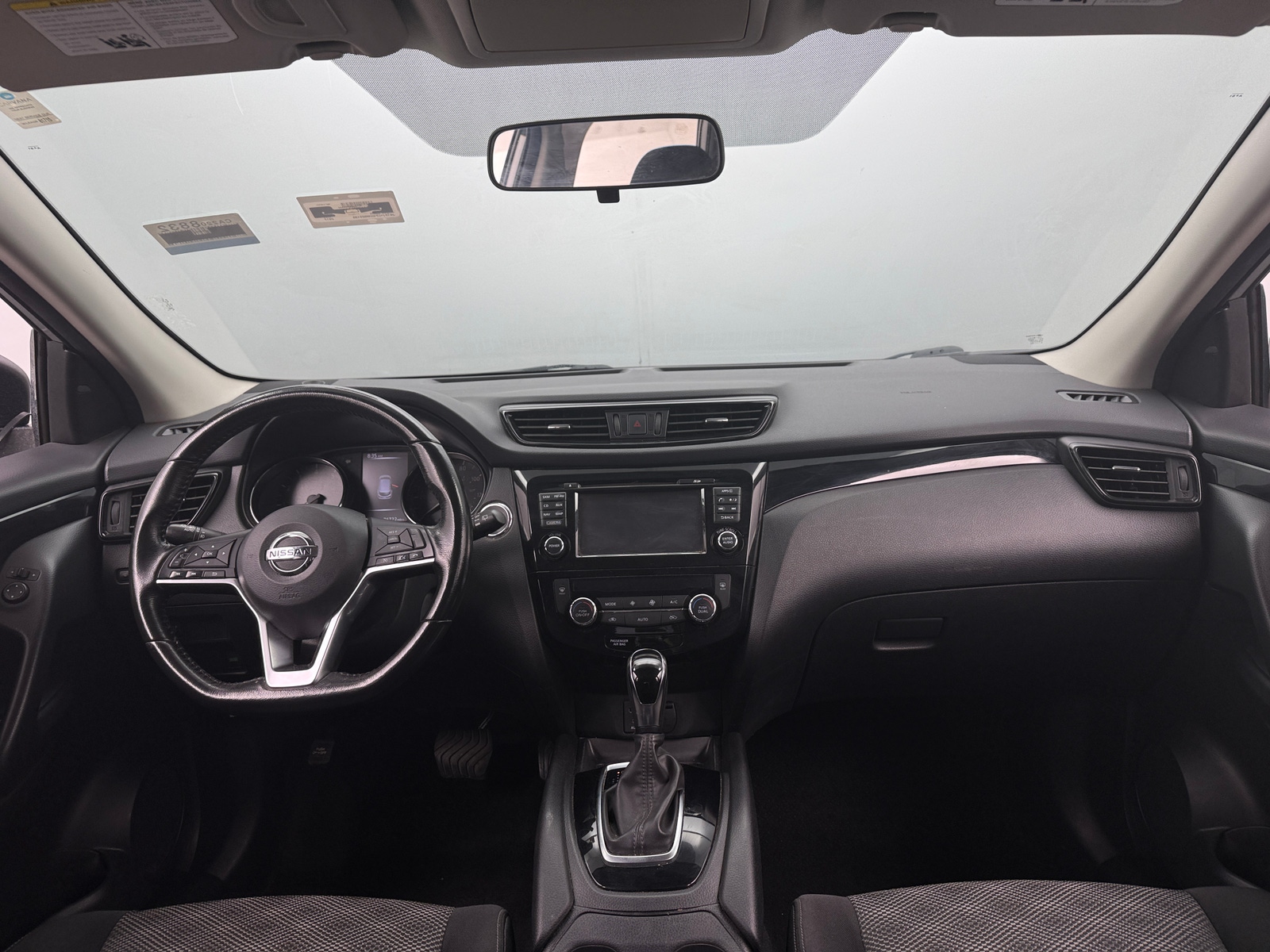 Thumbnail: 2017 Nissan Rogue Sport - 3