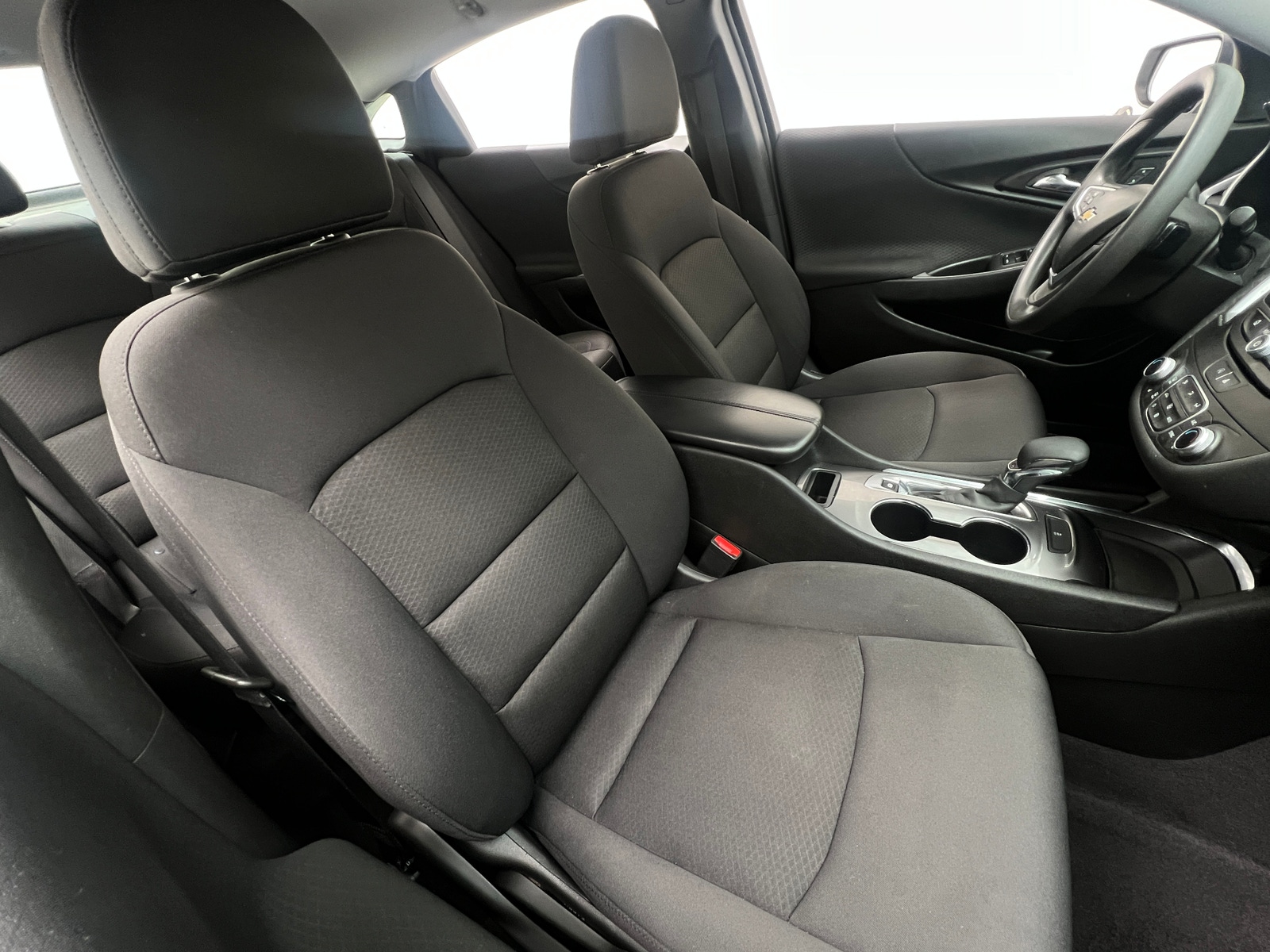 Thumbnail: 2023 Chevrolet Malibu - 2