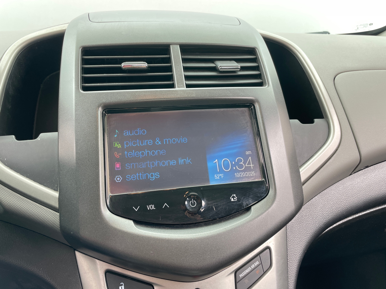 Thumbnail: 2015 Chevrolet Sonic - 4