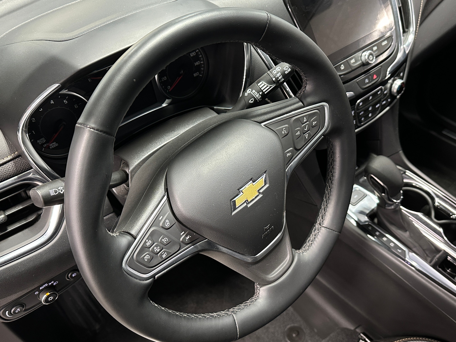 Thumbnail: 2023 Chevrolet Equinox - 4