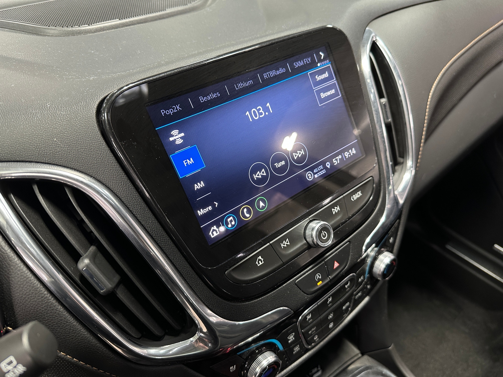 Thumbnail: 2023 Chevrolet Equinox - 3
