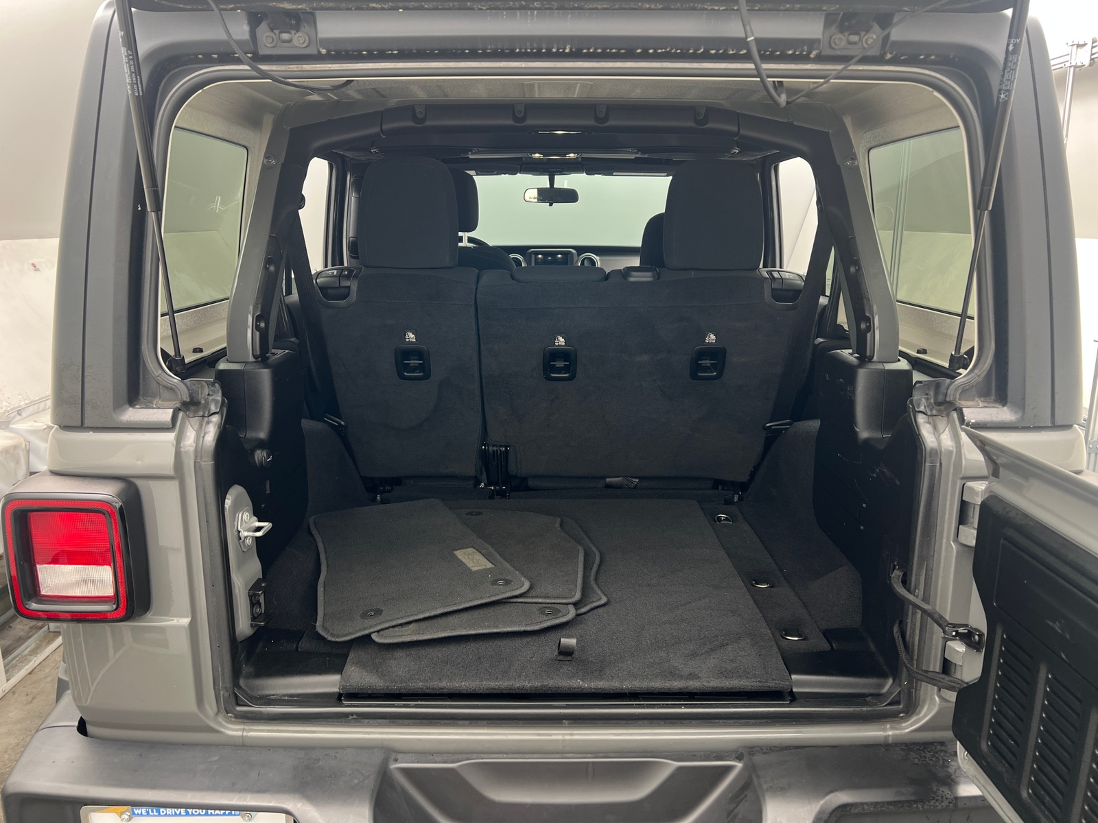 Thumbnail: 2021 Jeep Wrangler - 7