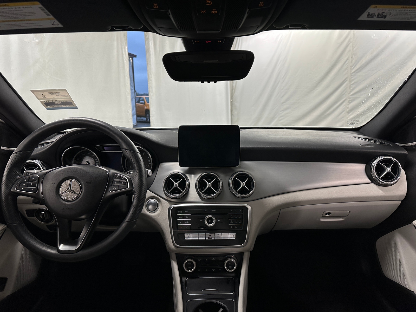 Thumbnail: 2019 Mercedes-Benz GLA - 2
