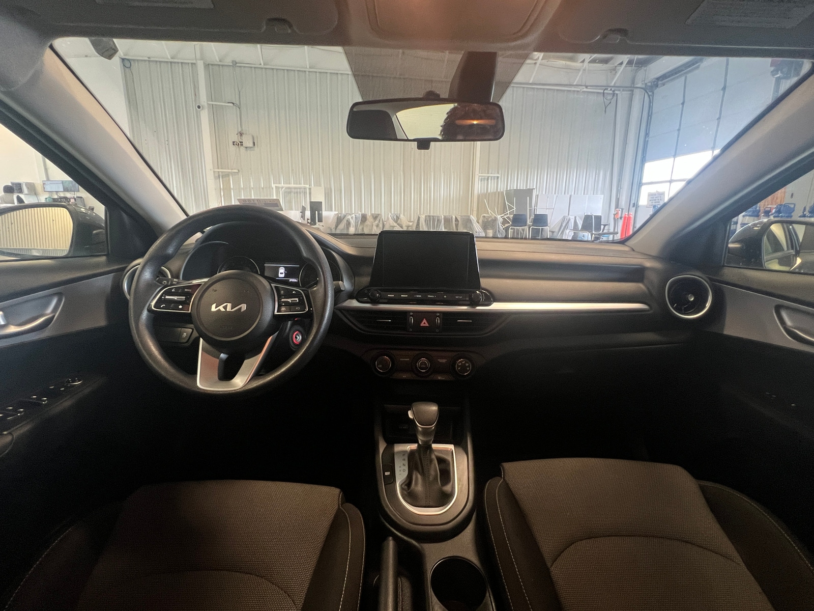 Thumbnail: 2024 Kia Forte - 3