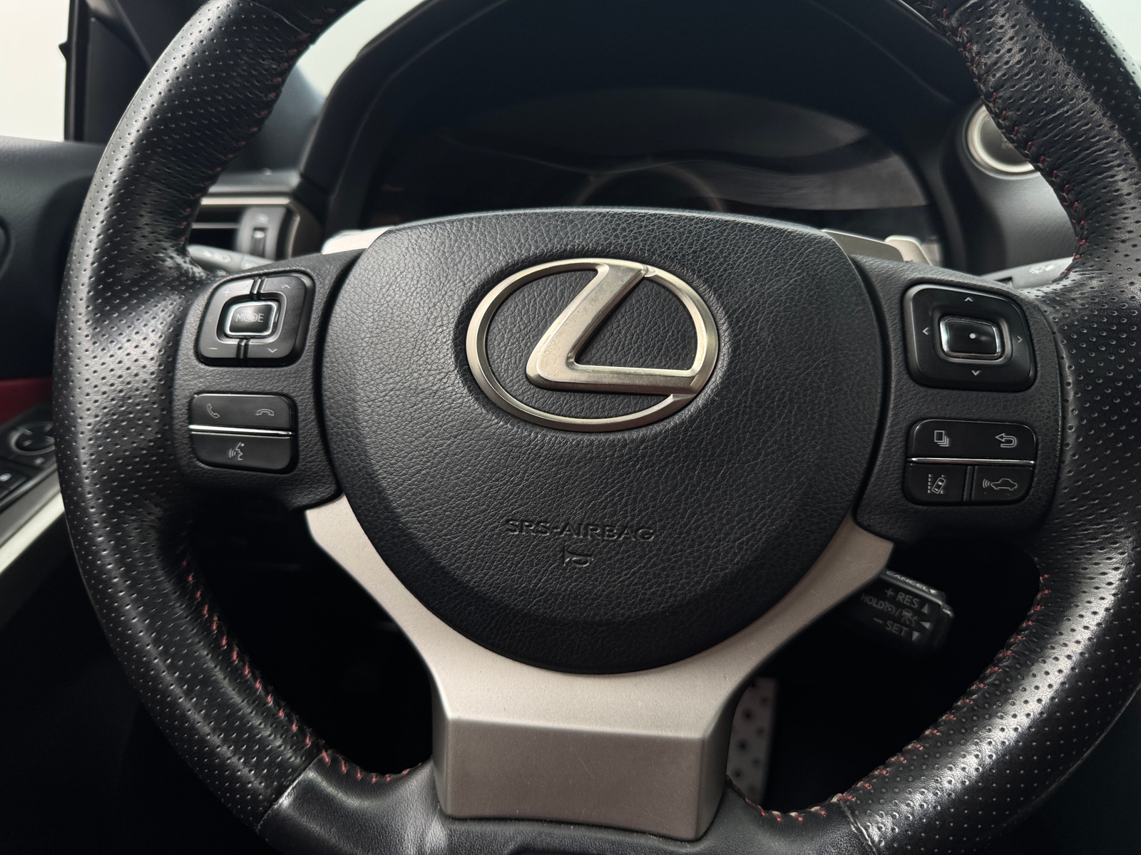 Thumbnail: 2019 Lexus IS - 4