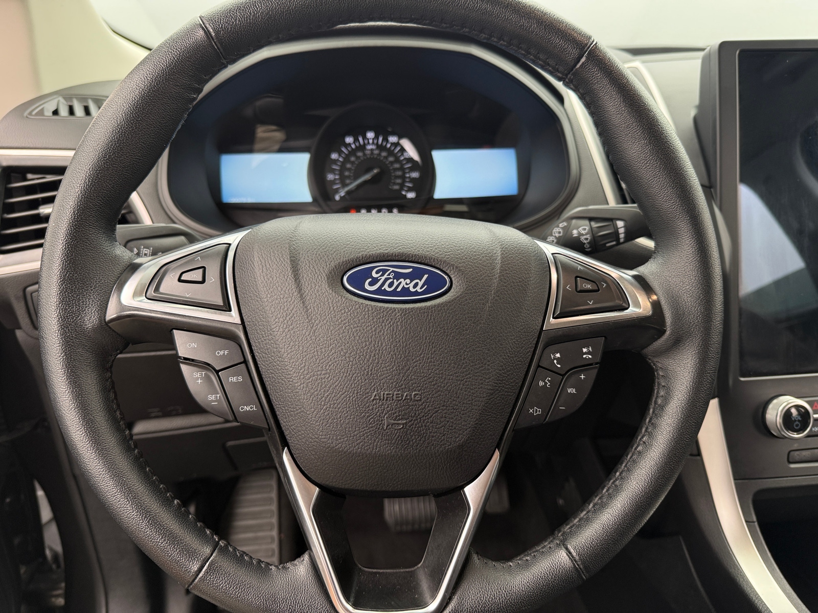 Thumbnail: 2024 Ford Edge - 4