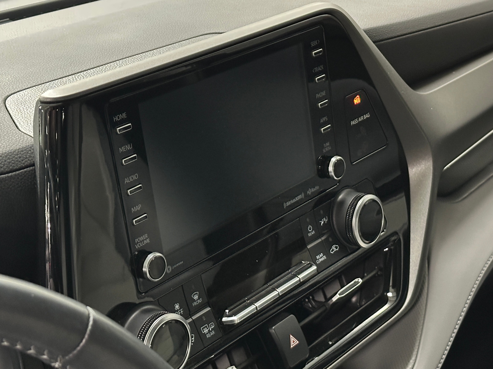 Thumbnail: 2021 Toyota Highlander - 4