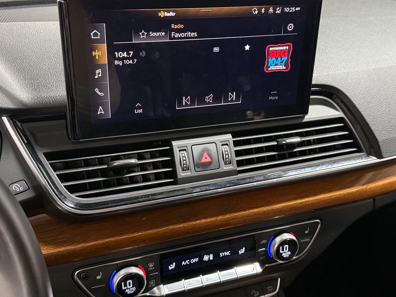 Thumbnail: 2022 Audi Q5 - 3