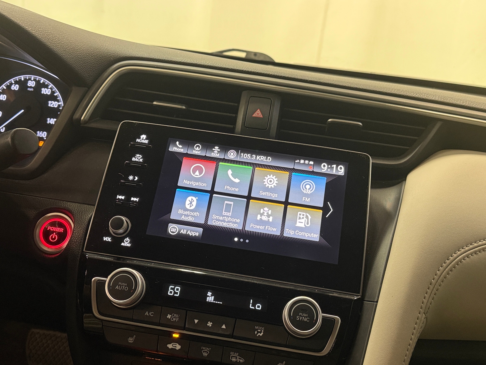 Thumbnail: 2019 Honda Insight - 3