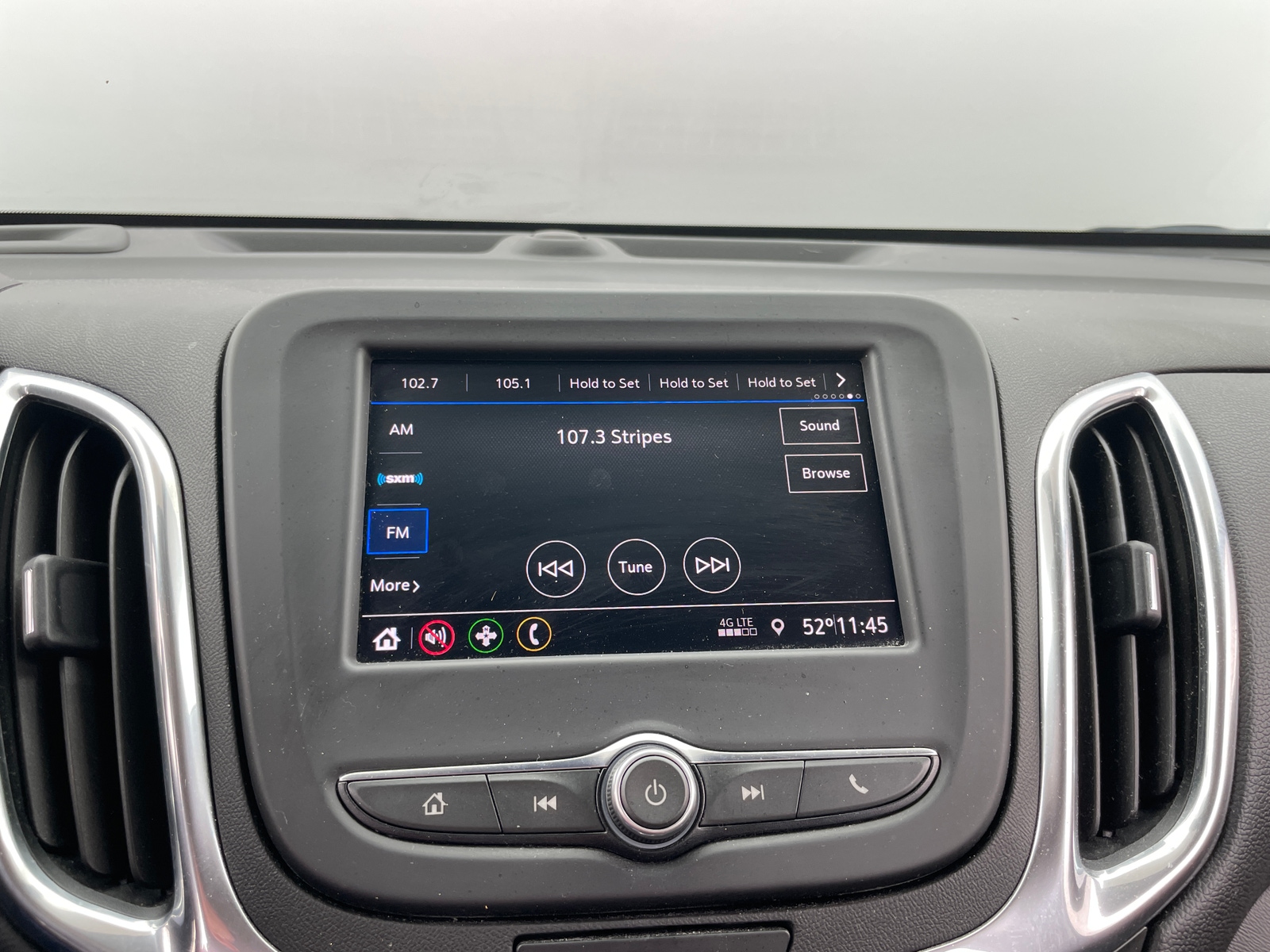 Thumbnail: 2020 Chevrolet Equinox - 4