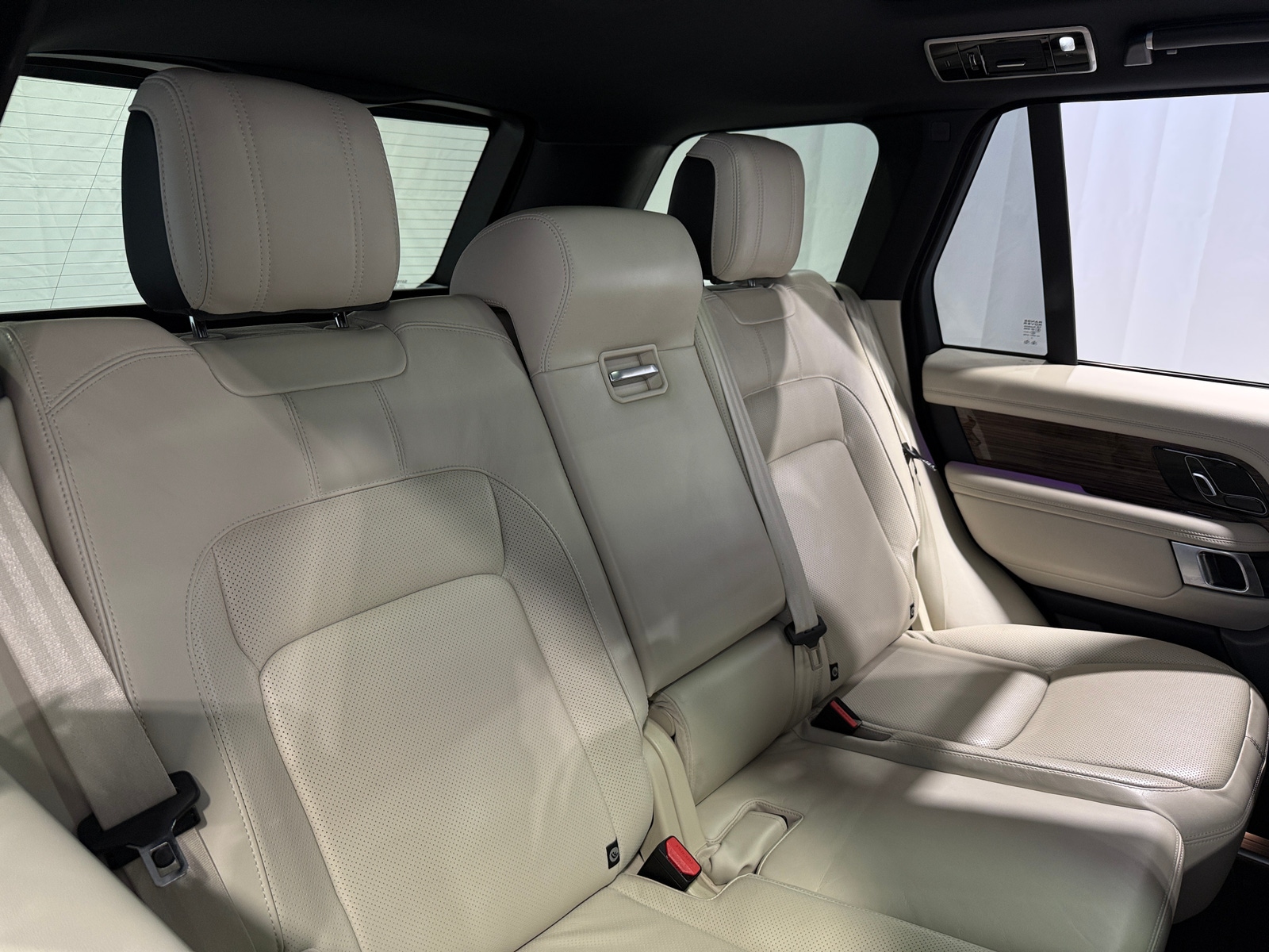 Thumbnail: 2018 Land Rover Range Rover - 5