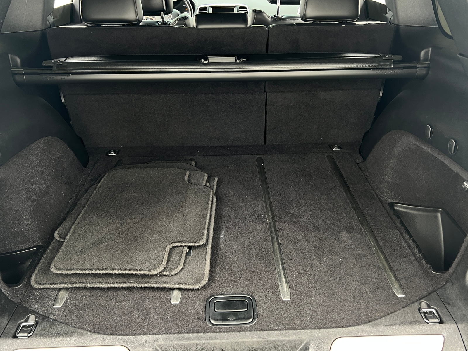 Thumbnail: 2015 Jeep Grand Cherokee - 6