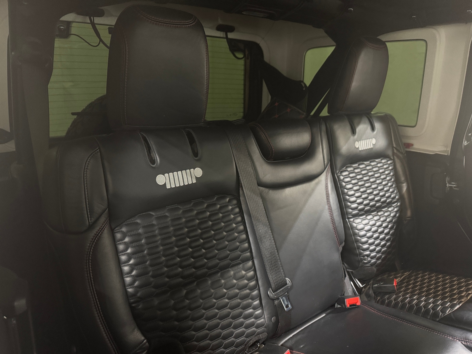 Thumbnail: 2021 Jeep Wrangler - 5