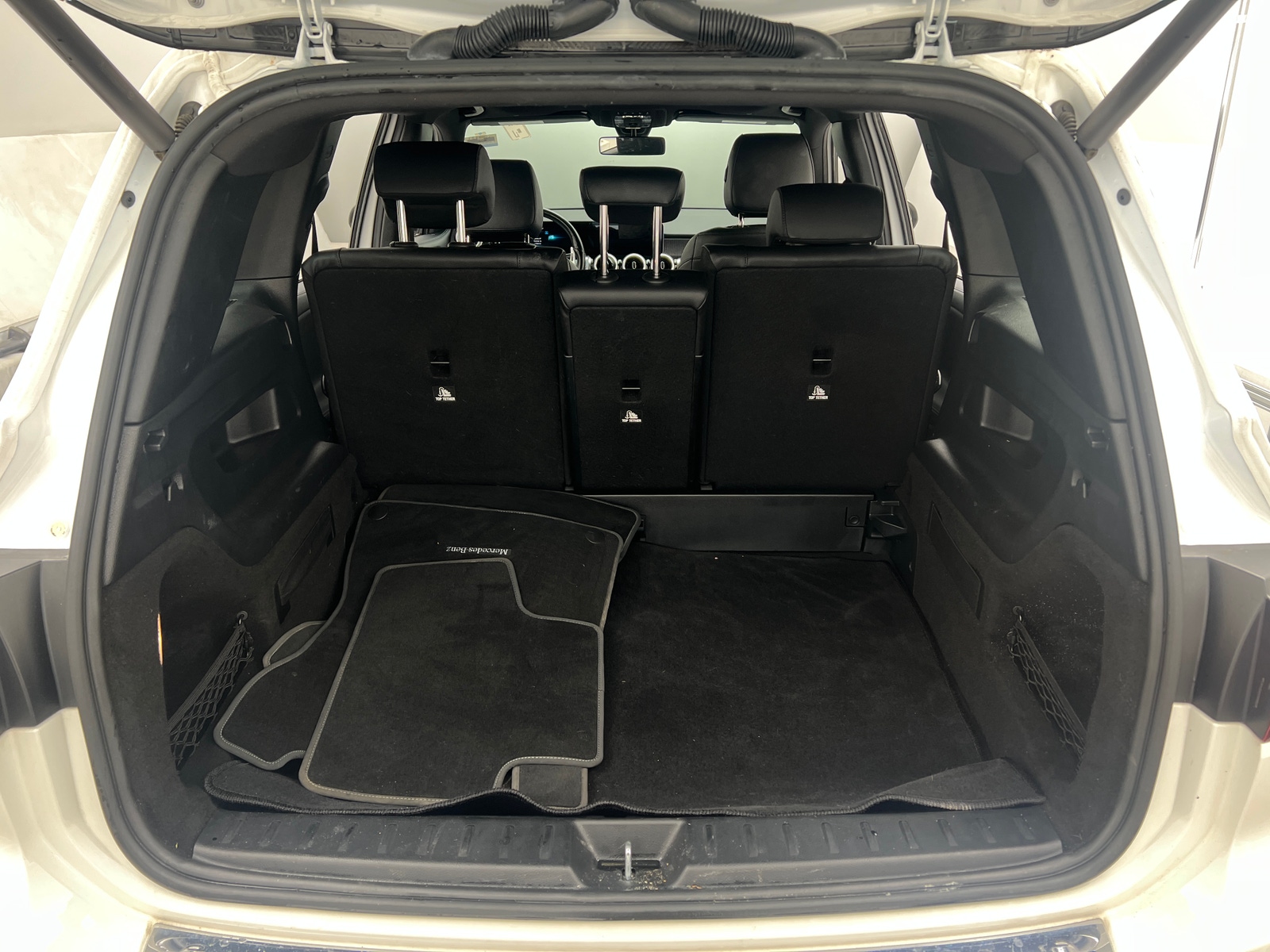 Thumbnail: 2020 Mercedes-Benz GLB - 6