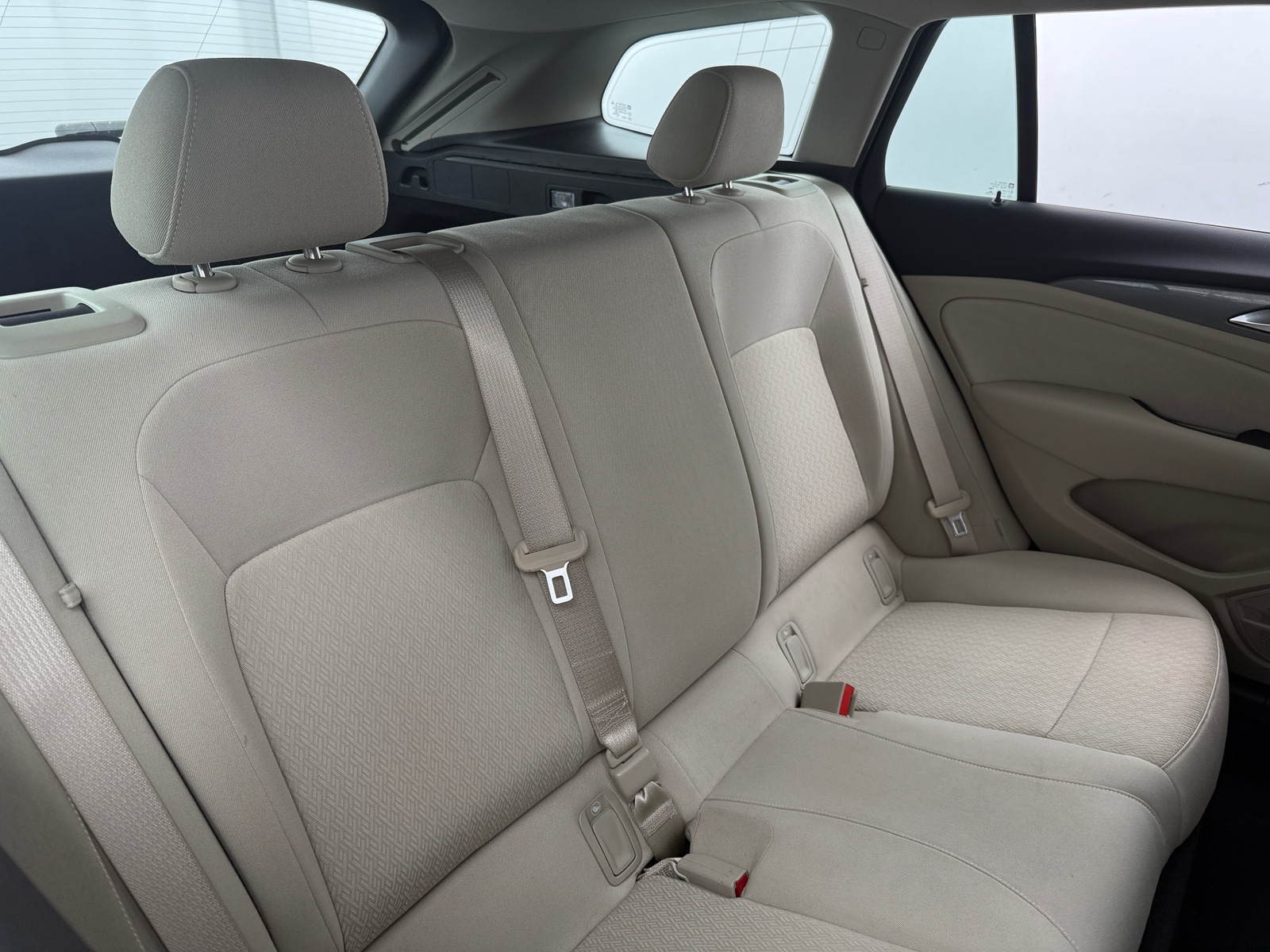Thumbnail: 2019 Buick Regal - 6