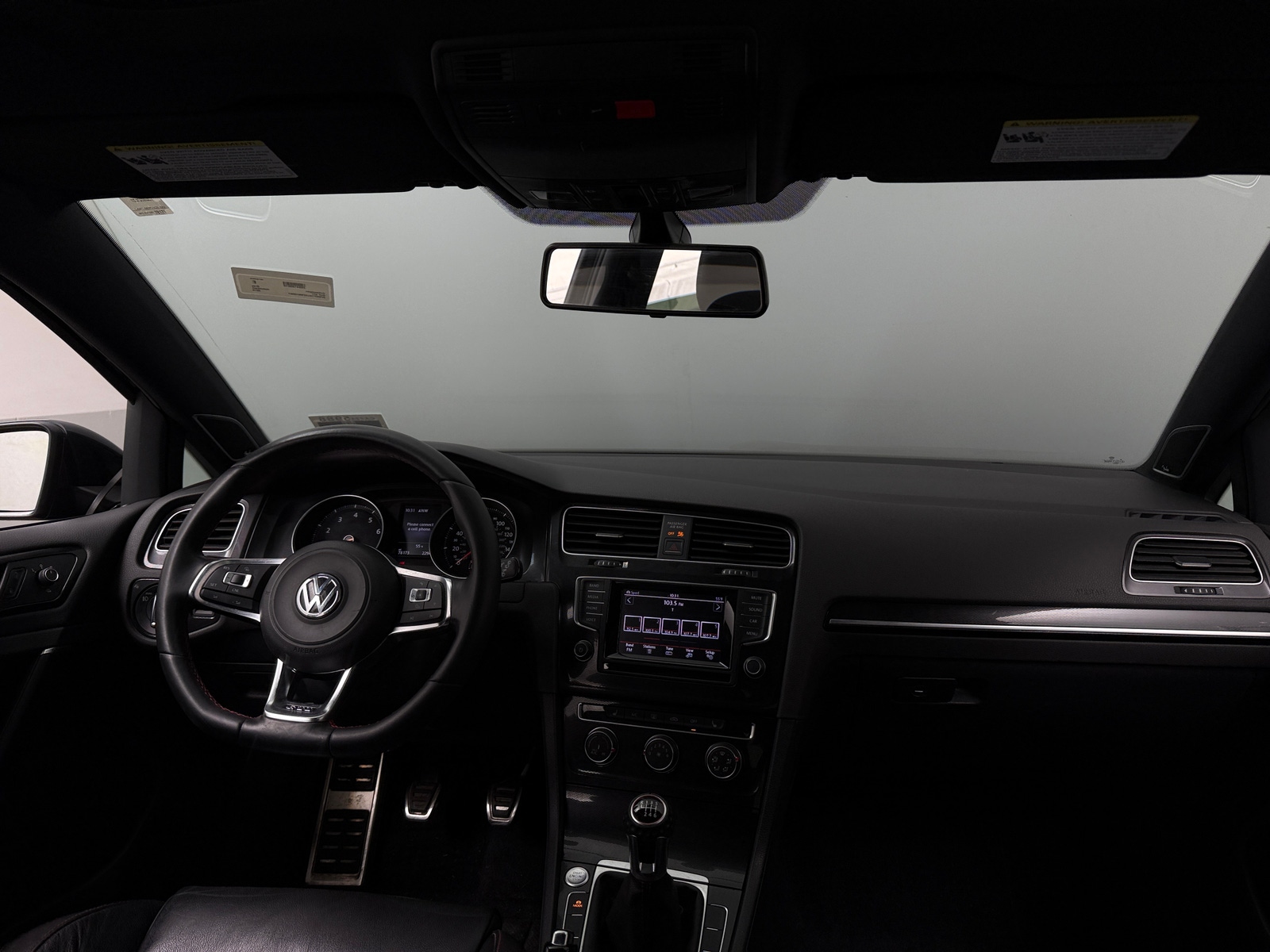 Thumbnail: 2015 Volkswagen Golf - 3