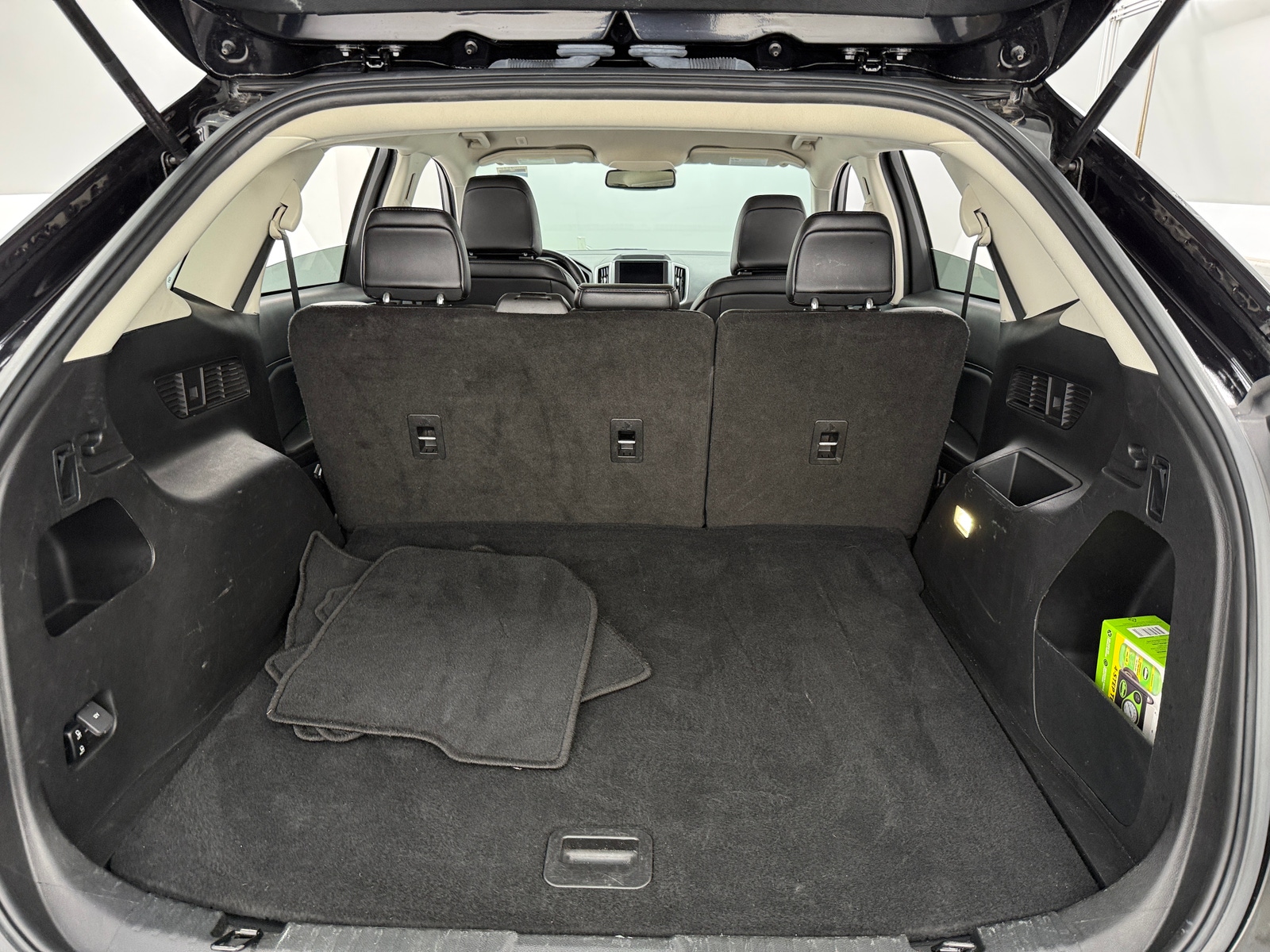 Thumbnail: 2023 Ford Edge - 6