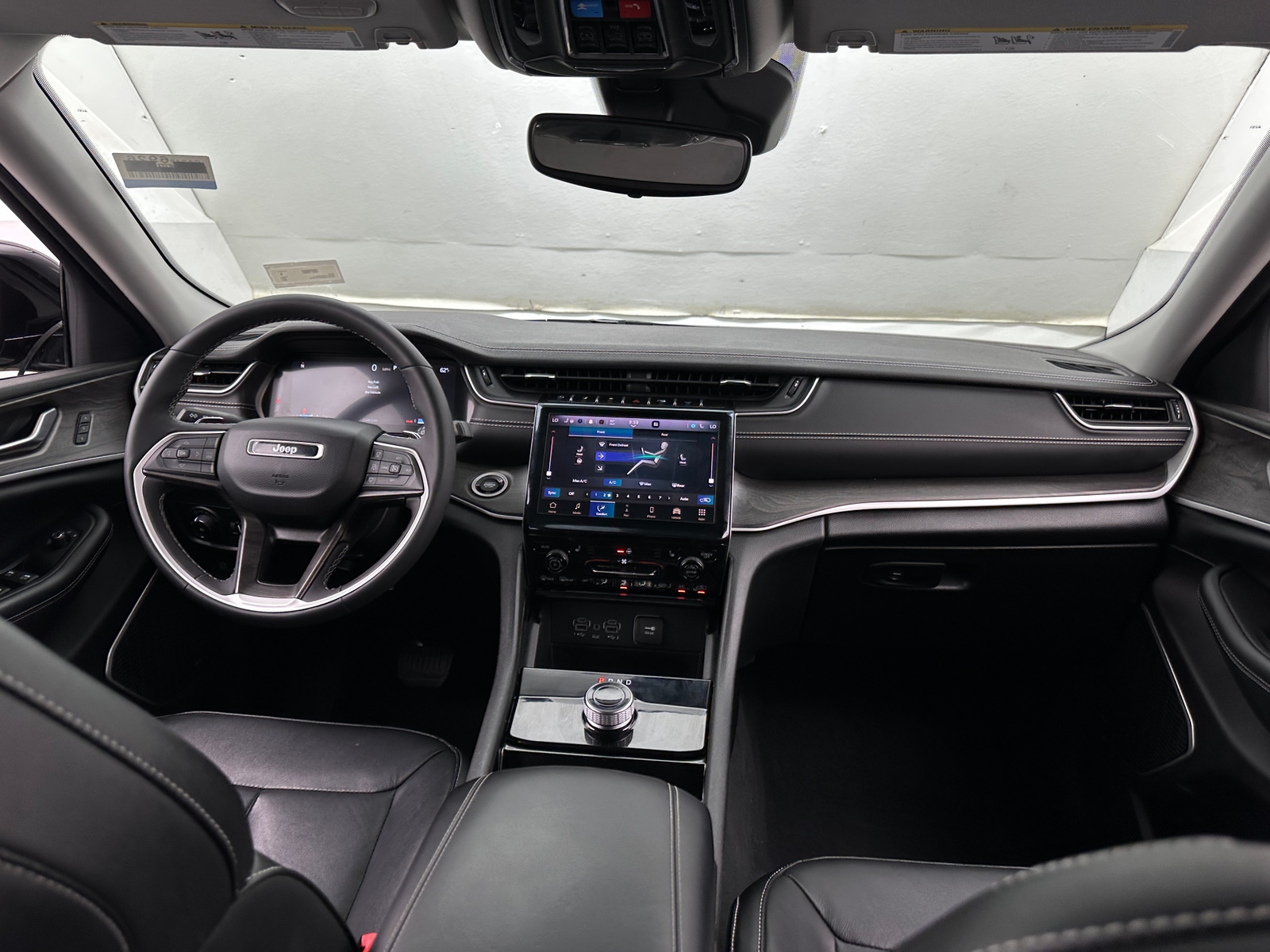 Thumbnail: 2023 Jeep Grand Cherokee L - 2