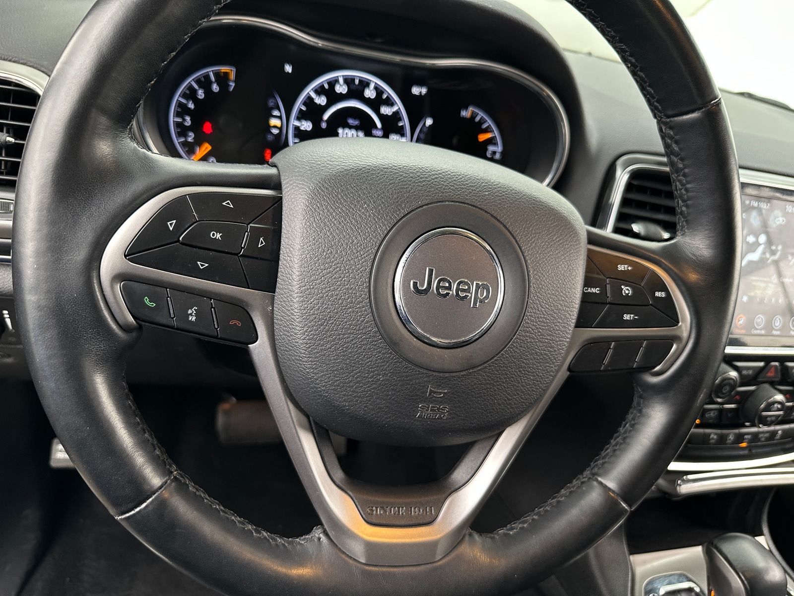 Thumbnail: 2021 Jeep Grand Cherokee - 4