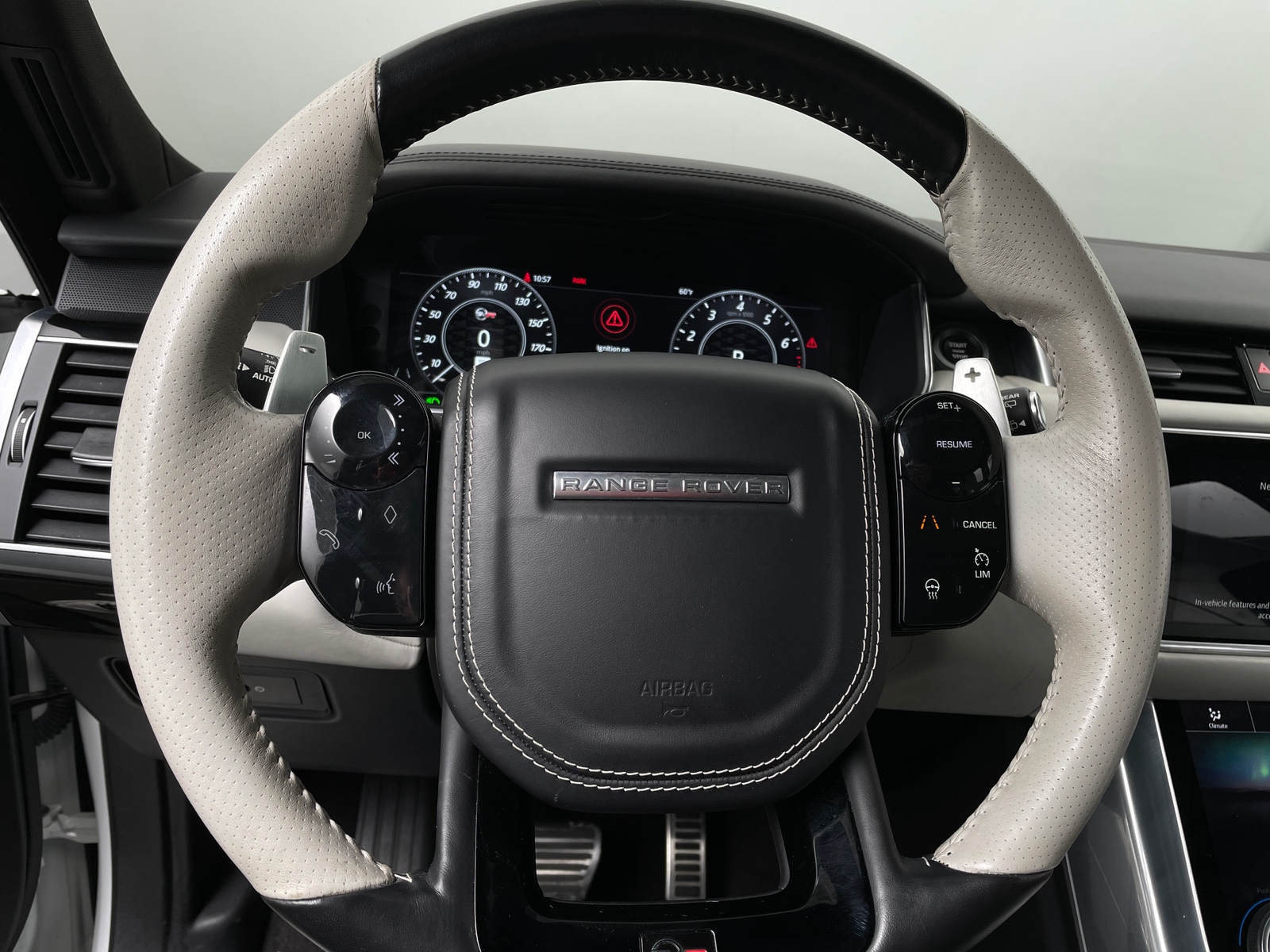Thumbnail: 2018 Land Rover Range Rover Sport - 4