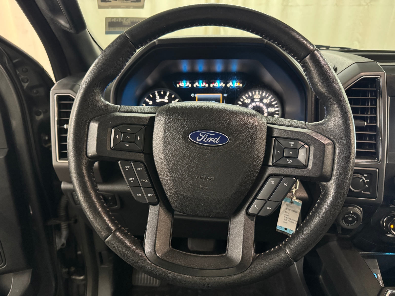 Thumbnail: 2017 Ford Econoline - 5