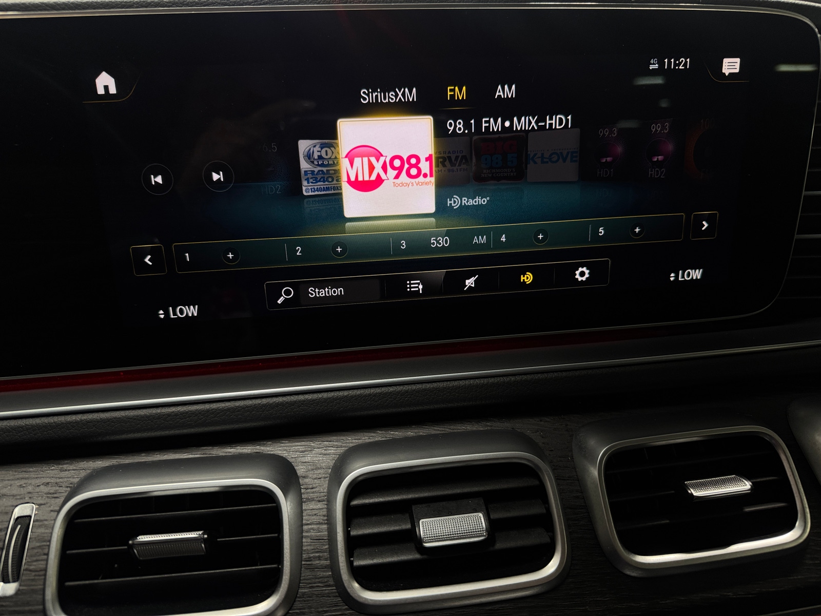 Thumbnail: 2022 Mercedes-Benz GLS - 3