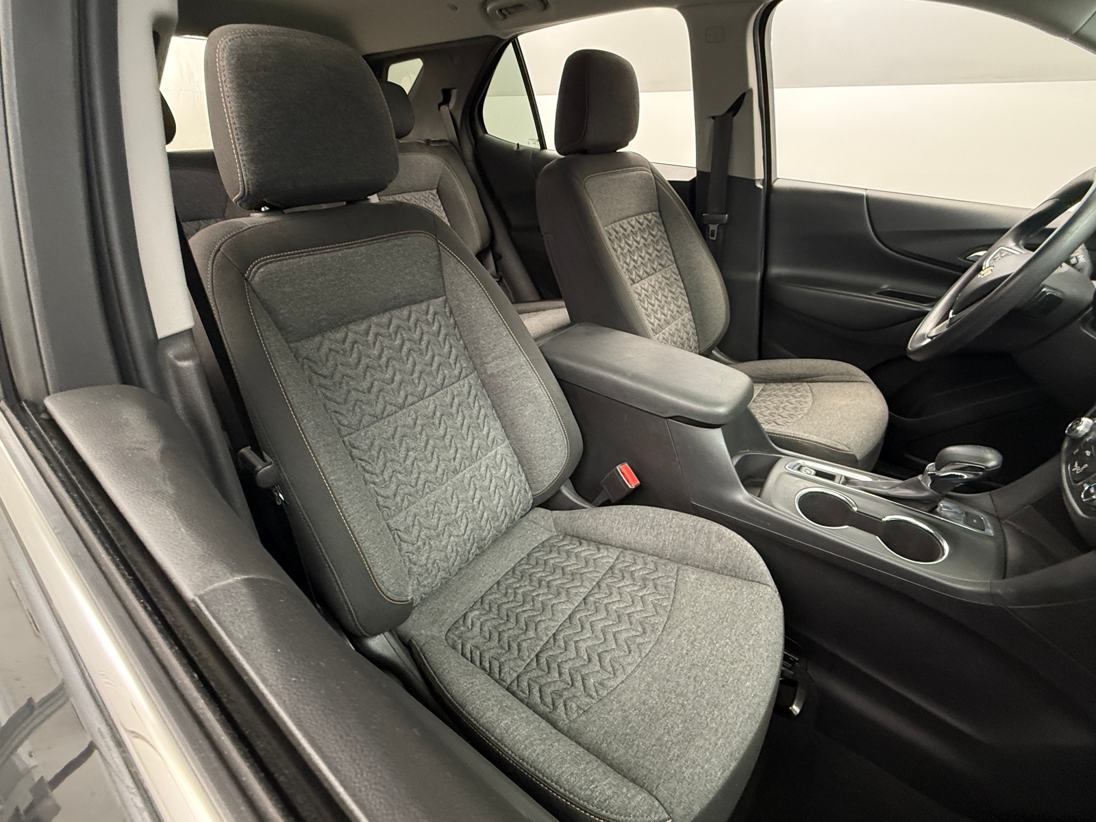 Thumbnail: 2022 Chevrolet Equinox - 2