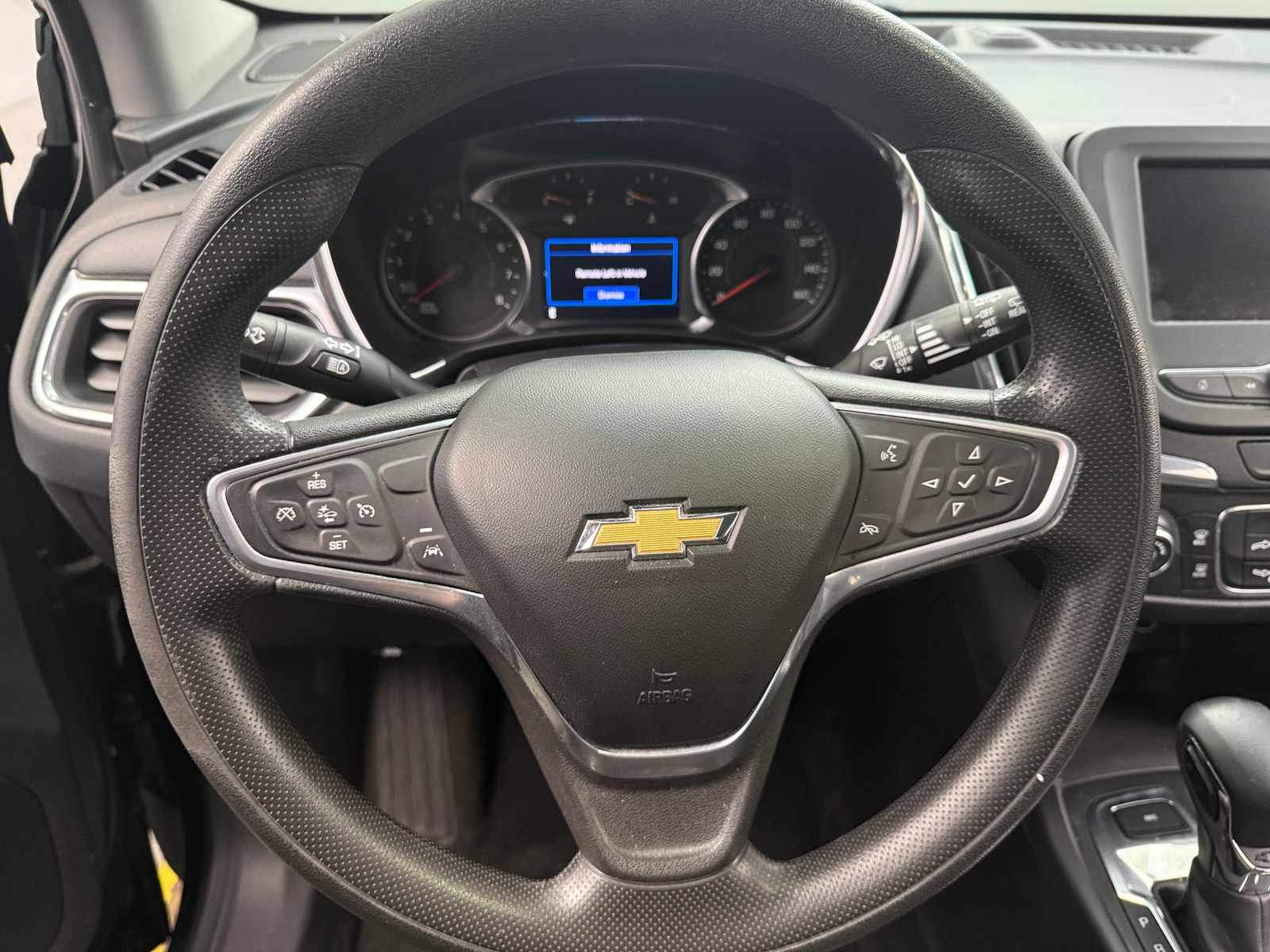Thumbnail: 2022 Chevrolet Equinox - 5