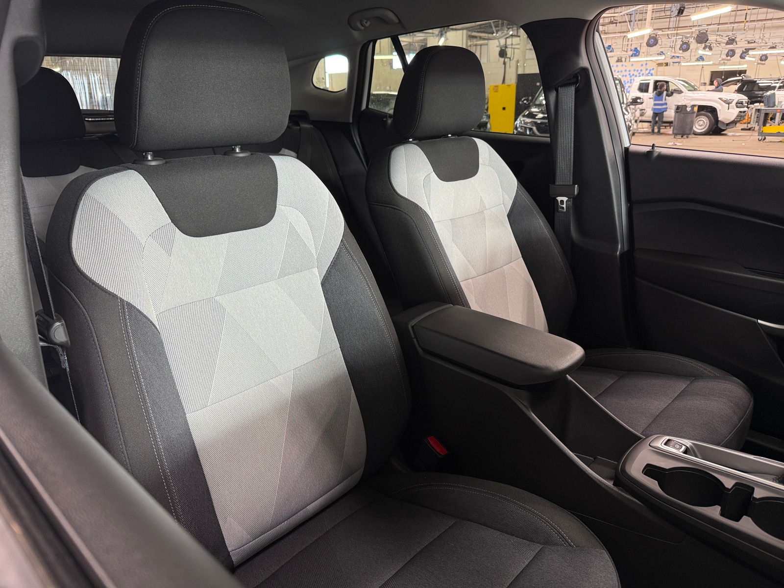 Thumbnail: 2024 Chevrolet Trax - 2