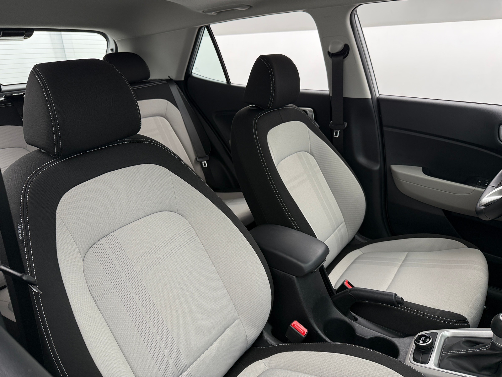 Thumbnail: 2023 Hyundai Venue - 2