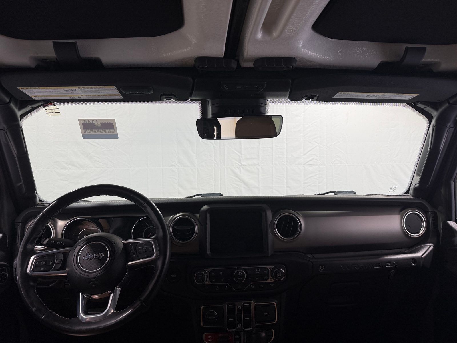 Thumbnail: 2021 Jeep Wrangler - 3