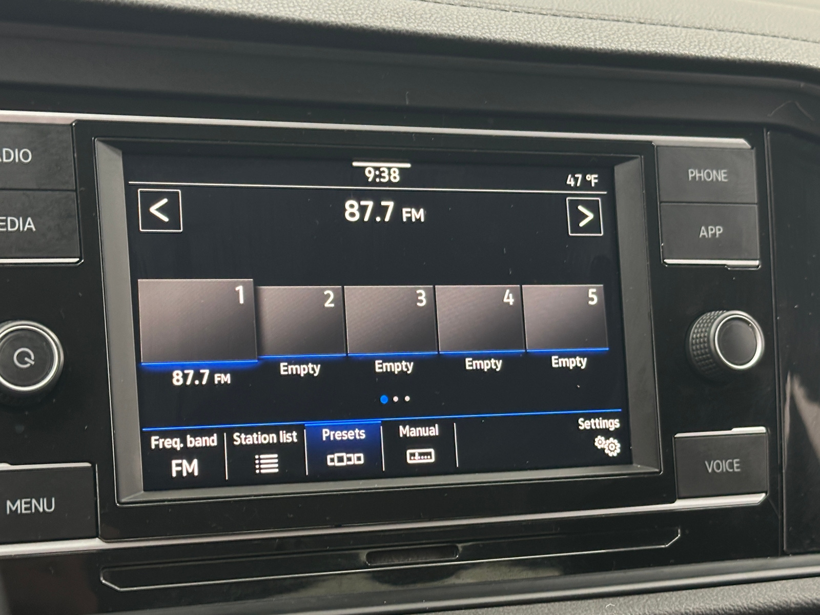 Thumbnail: 2020 Volkswagen Jetta - 4