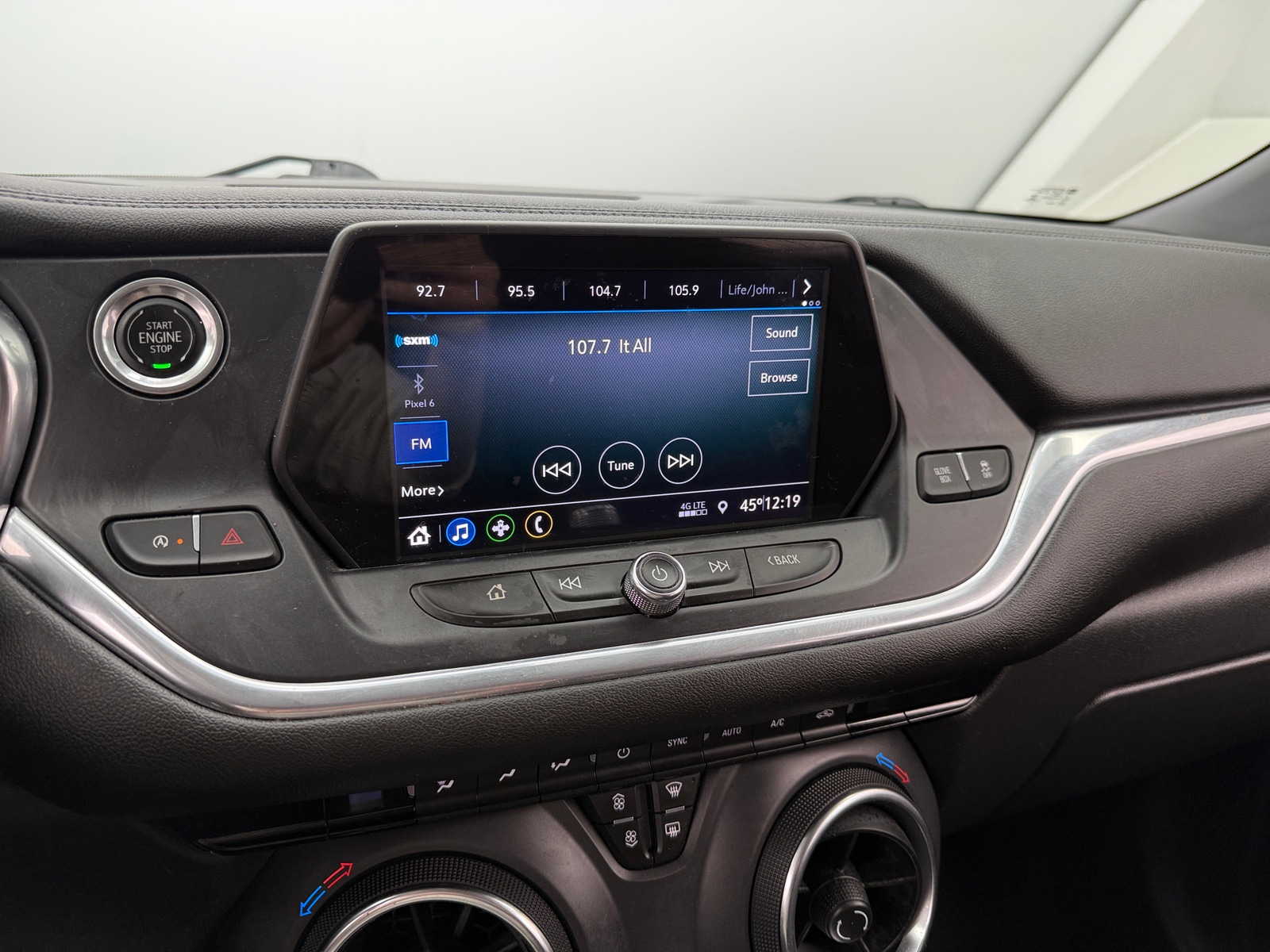 Thumbnail: 2020 Chevrolet Blazer - 4