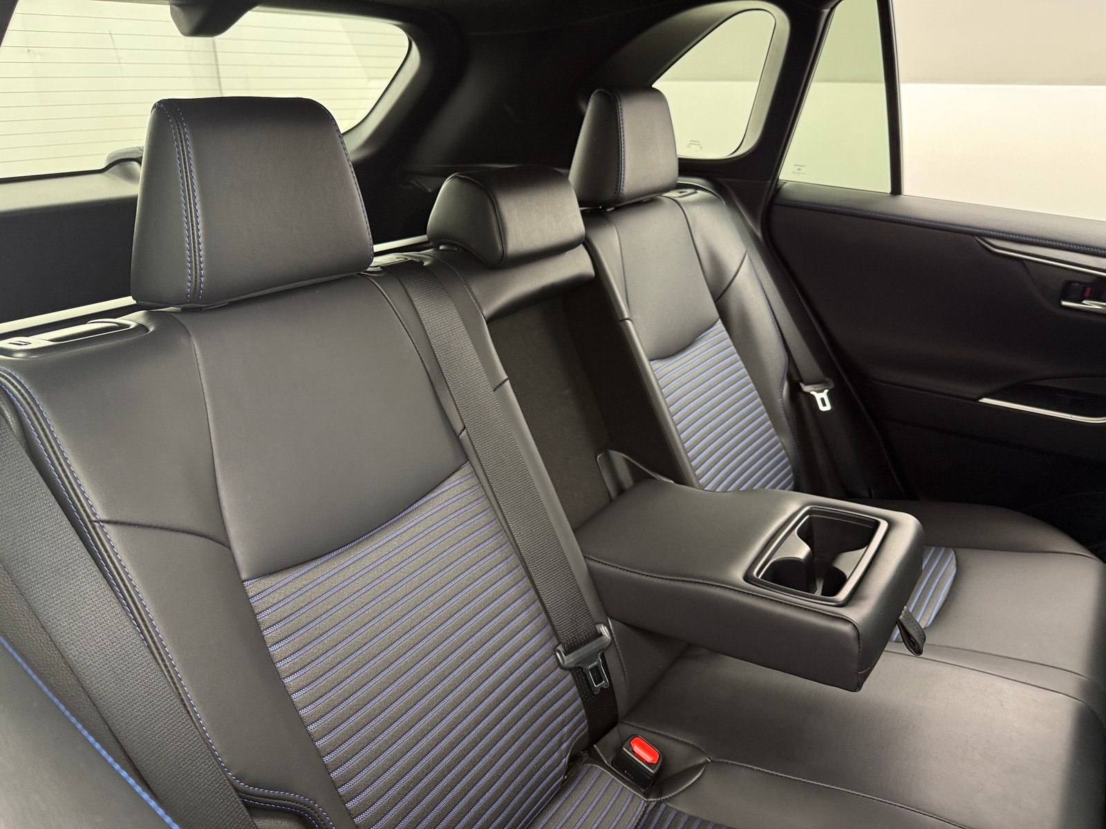 Thumbnail: 2023 Toyota RAV4 - 6