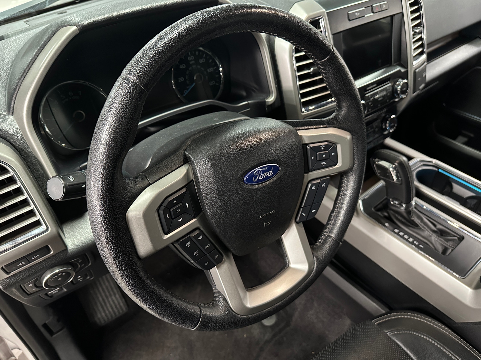 Thumbnail: 2016 Ford Econoline - 4