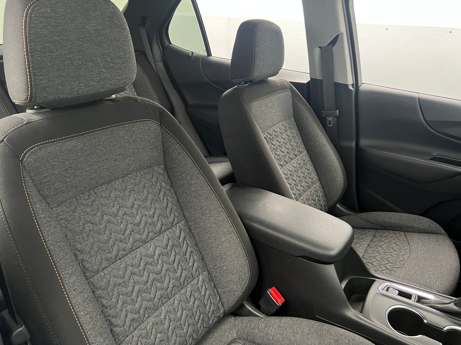 Thumbnail: 2022 Chevrolet Equinox - 2