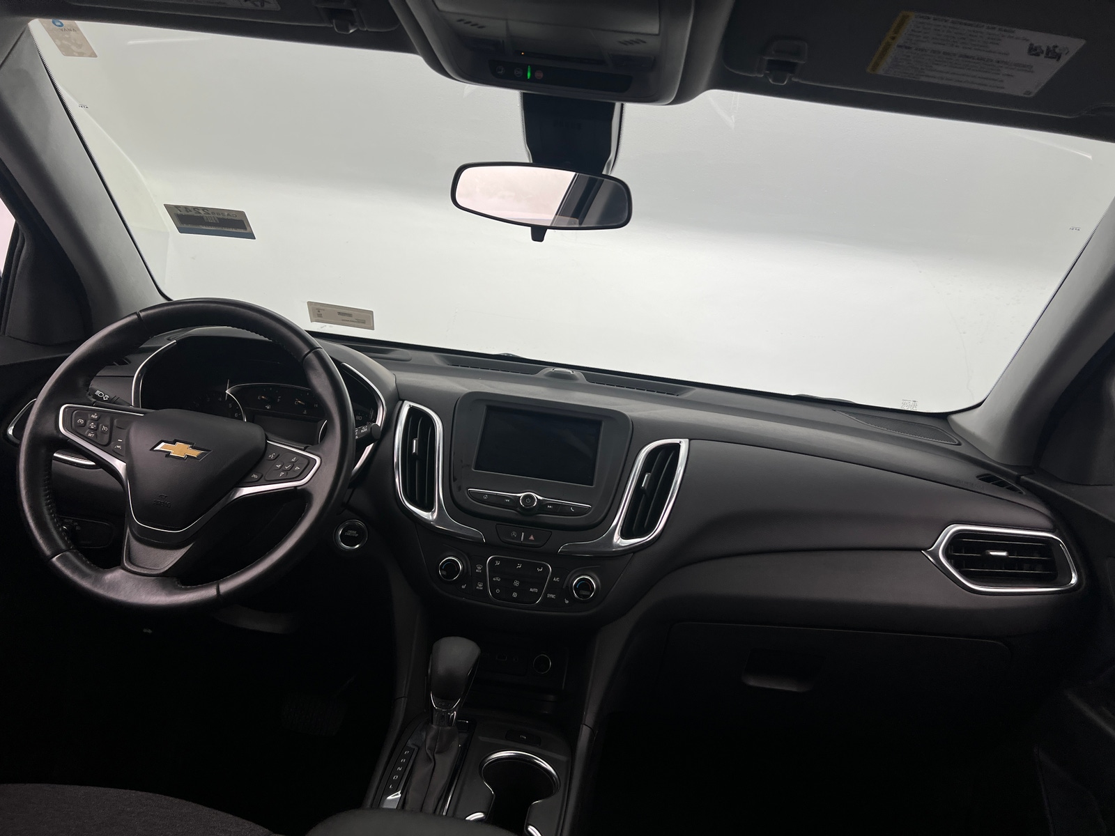 Thumbnail: 2022 Chevrolet Equinox - 3