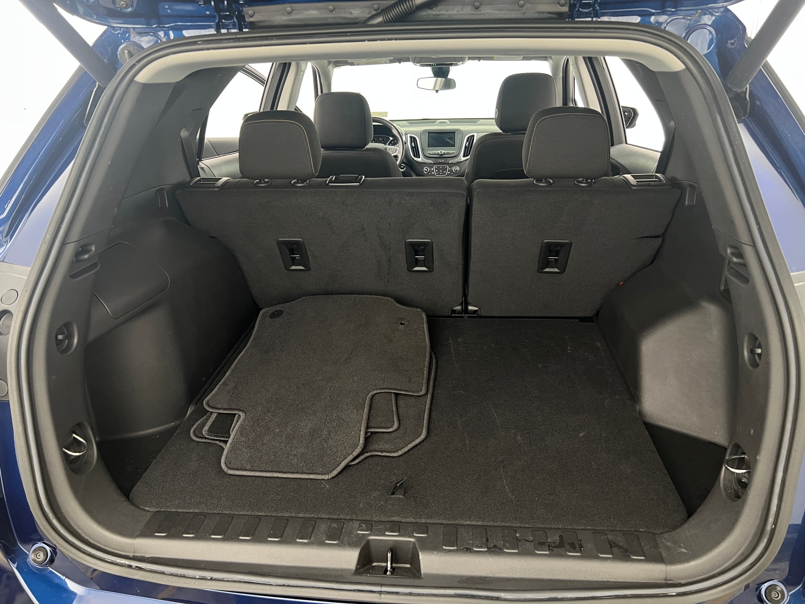 Thumbnail: 2022 Chevrolet Equinox - 7