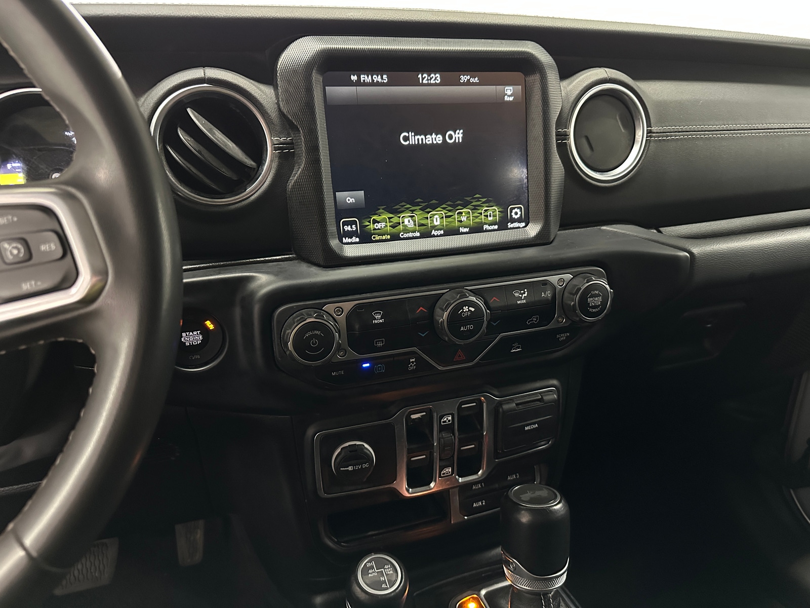 Thumbnail: 2023 Jeep Wrangler - 3