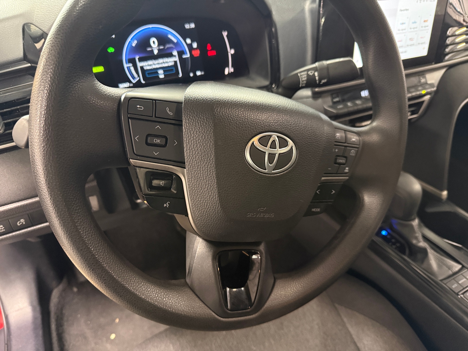 Thumbnail: 2025 Toyota Camry - 5
